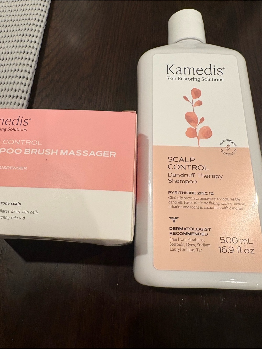 Kamedis Scalp Control Dandruff Shampoo 16.9 oz & Shampoo Brush Massager NEW